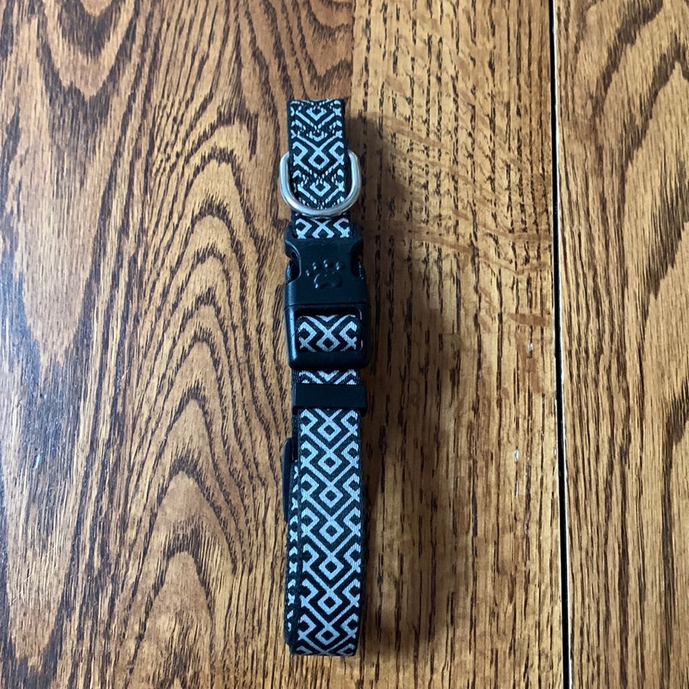 patterned large adjustable dog collar